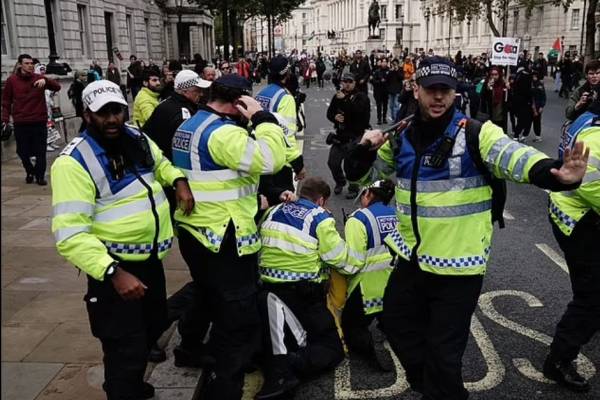 Tragikus: tízezrek tüntettek a palesztinok mellett Londonban, New Yorkban és Párizsban